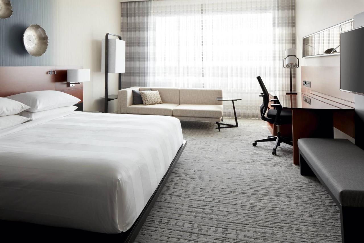 Marriott Montreal Airport In-Terminal Hotel Dorval Exteriör bild