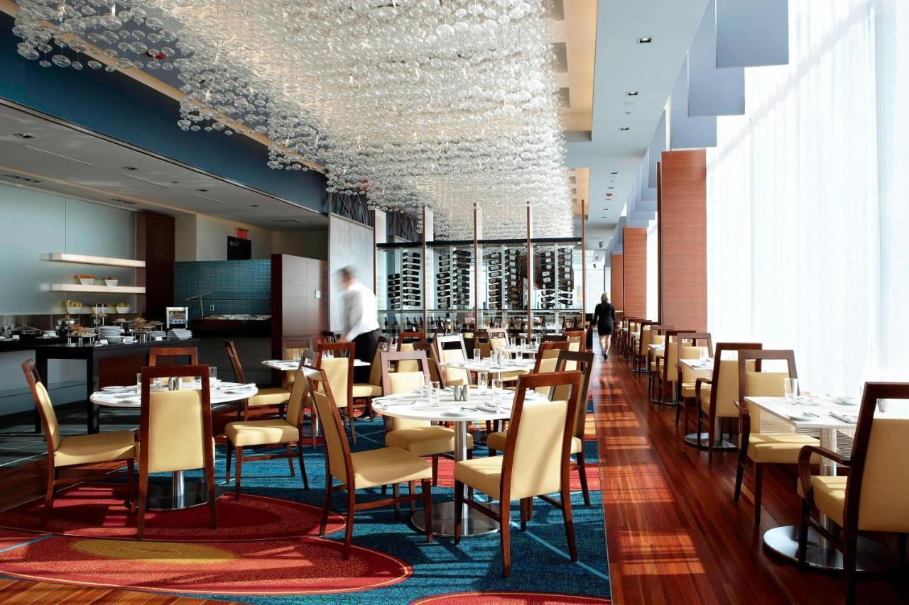 Marriott Montreal Airport In-Terminal Hotel Dorval Exteriör bild