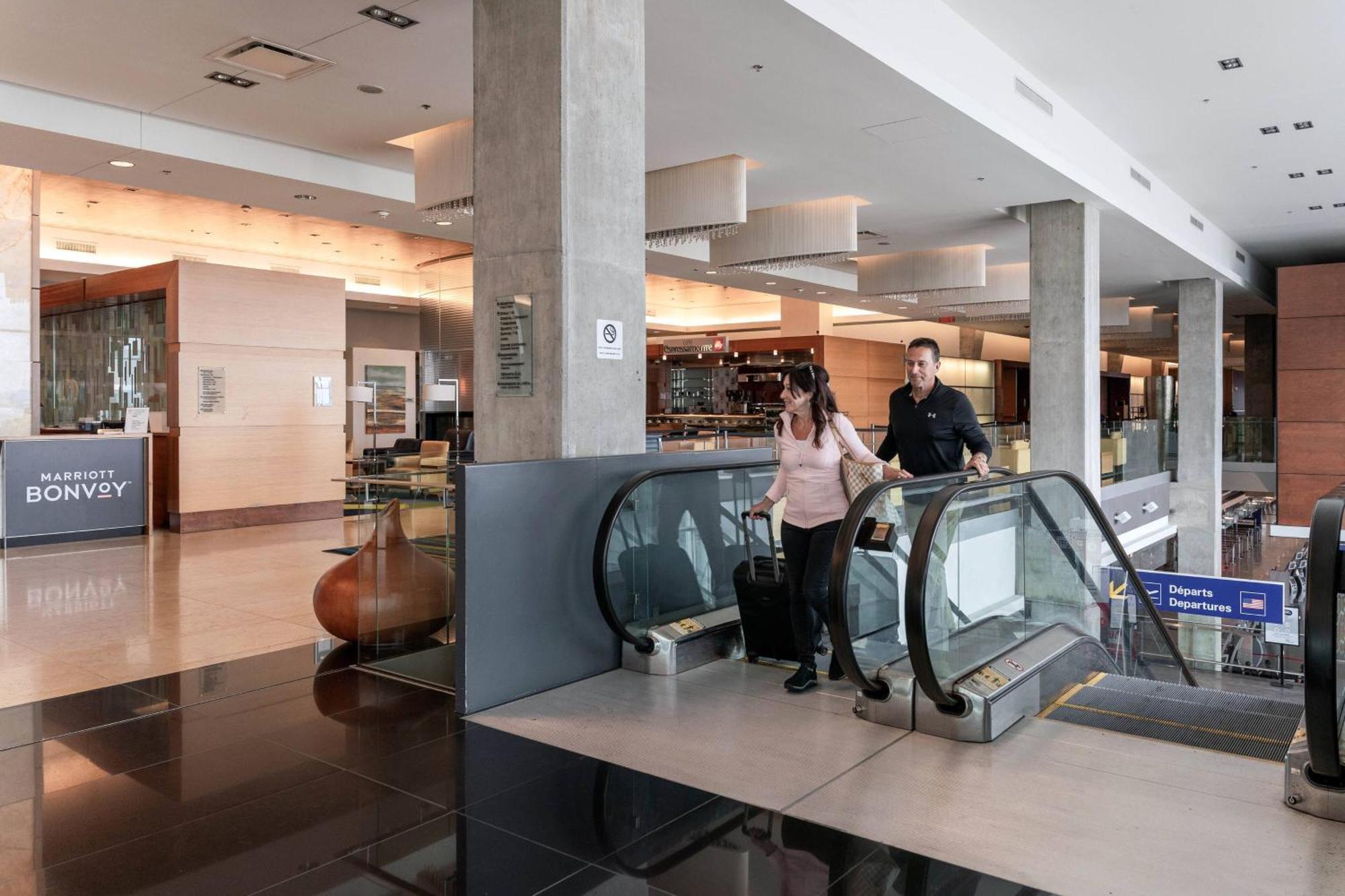 Marriott Montreal Airport In-Terminal Hotel Dorval Exteriör bild