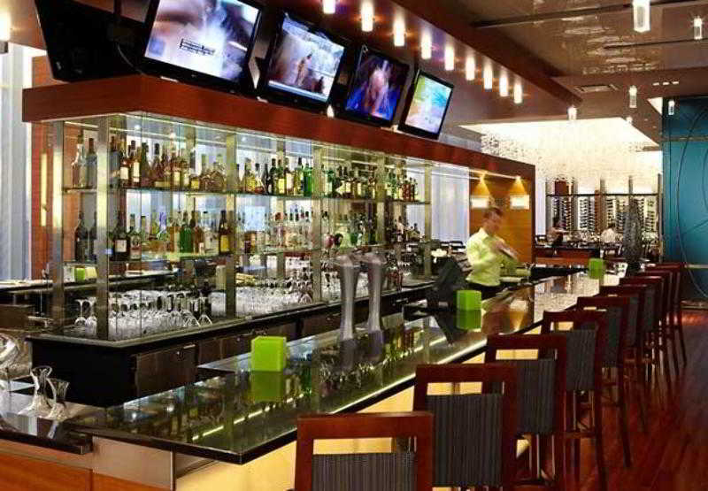 Marriott Montreal Airport In-Terminal Hotel Dorval Exteriör bild